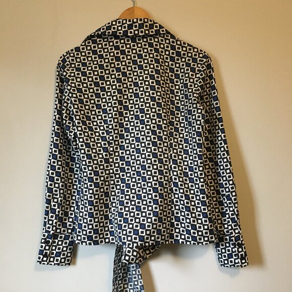 Ann Taylor Designer Ogee Print Tie Hem Dress Shirt - Picture 2 of 16